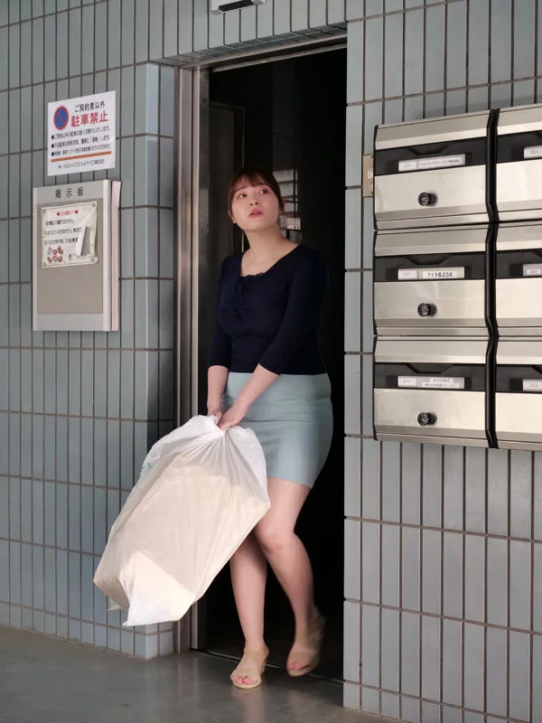 身材騷得過火的聽話人妻，原來誰叫她洩慾都肯配合
