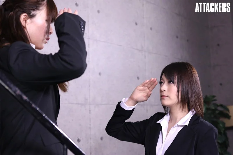 堕ちた美人囮捜査官