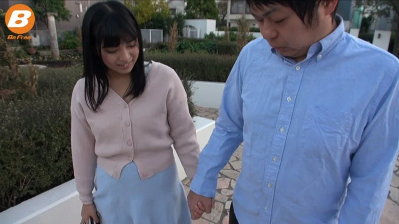 Her plain and quiet girlfriend has become lewd after being trained by an old man without my knowledge.