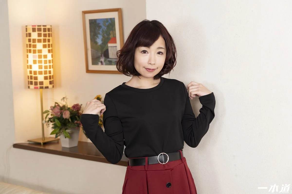 濃厚な接吻と肉体の交わり 高山ちさと