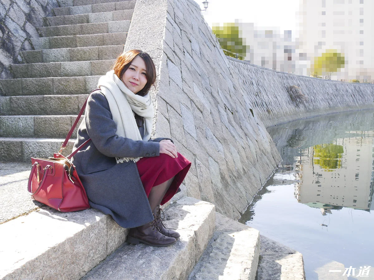 快感に耐えきれず絶頂お漏らしする女子大生