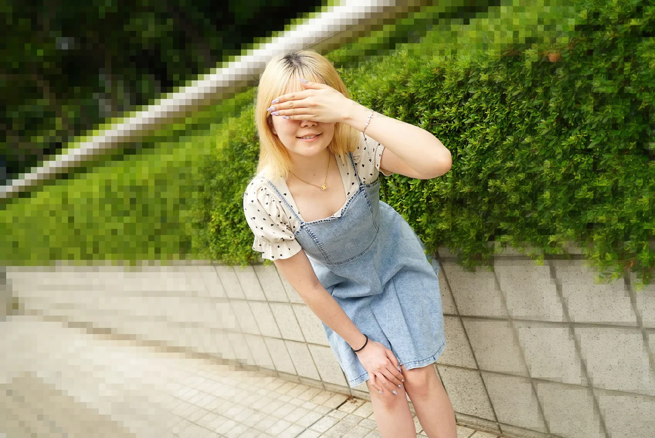 Big-Assed Peach-Butt Girl Wants to Be Everyone's Cock Sleeve