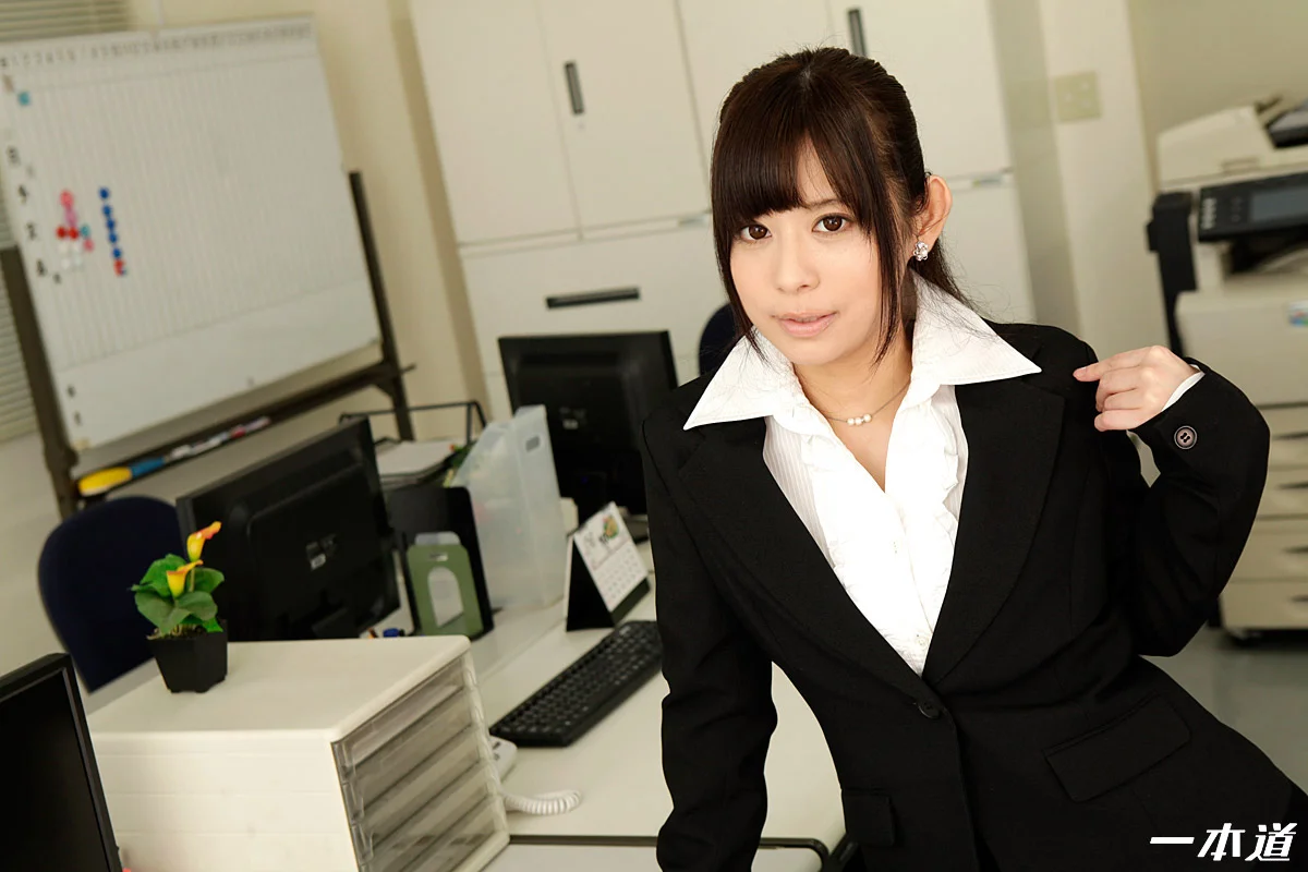 Working Woman: Beautiful Office Worker Fucked on the Job