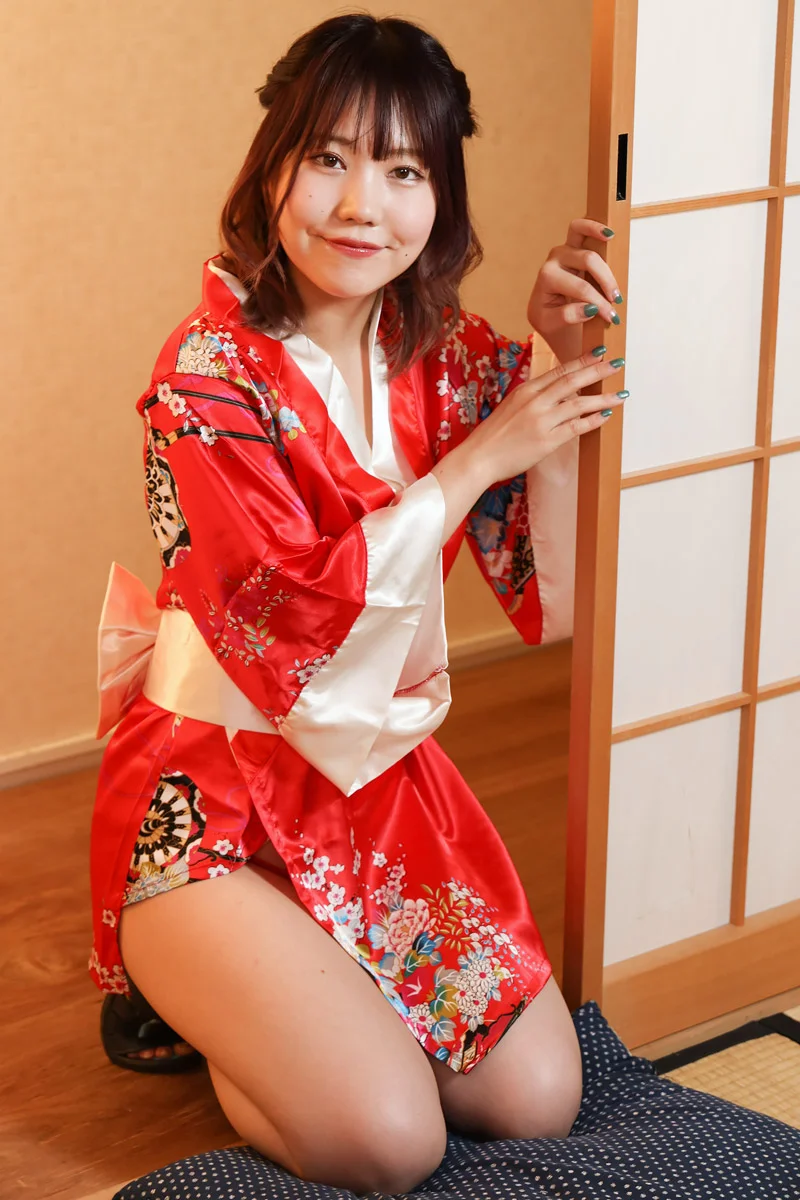 究極のお座敷遊び！これが女体盛りだ！