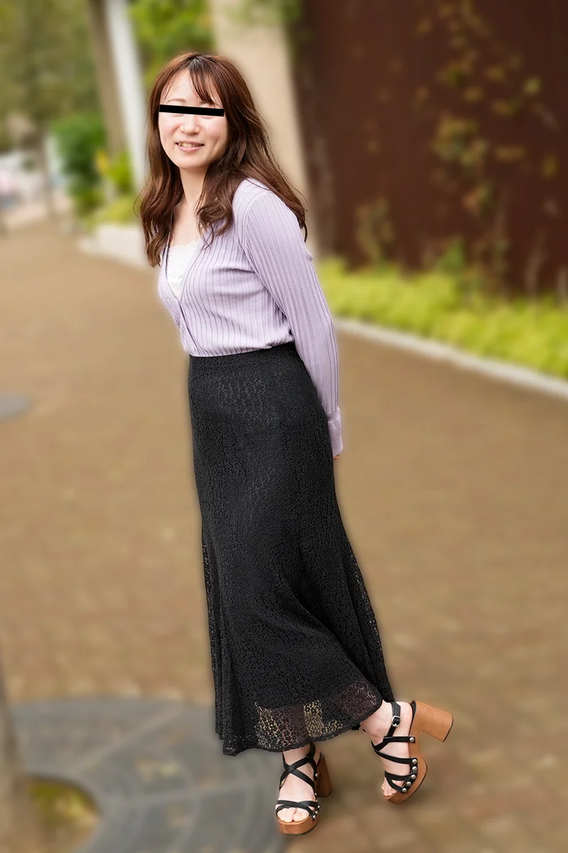 奥さん、今はいてる下着を買い取らせて下さい！～謝礼上乗せ即金交渉で性欲暴走した人妻～
