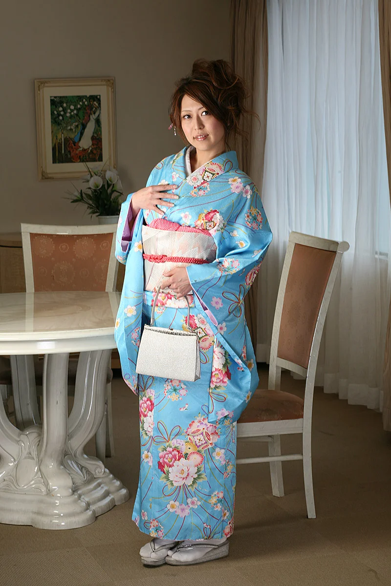 Rei Asakawa, Voluptuous Kimono Beauty with Huge Tits [AI Remastered]
