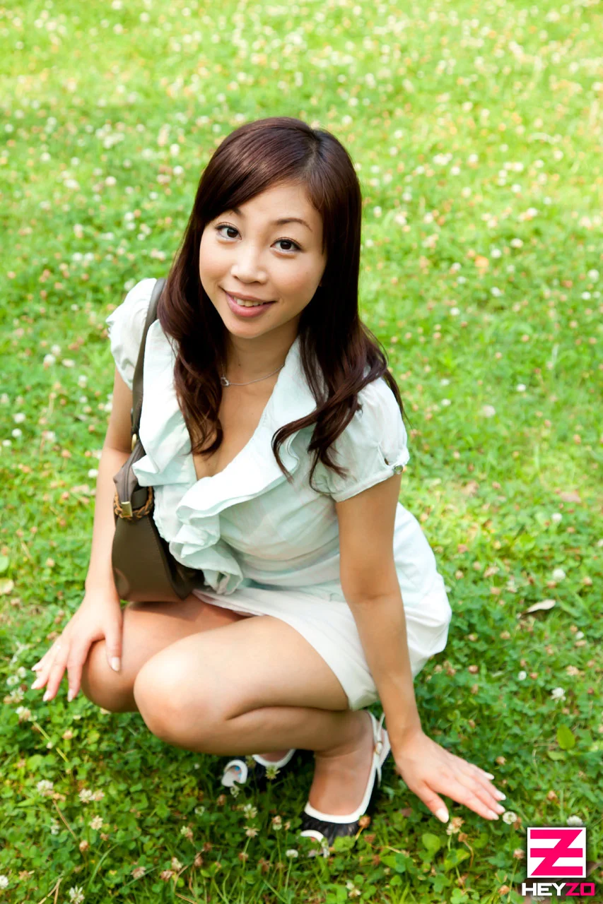Soaking-Wet Sex with Mature Beauty Shiori — The Magic of a 20-Year-Old Pussy