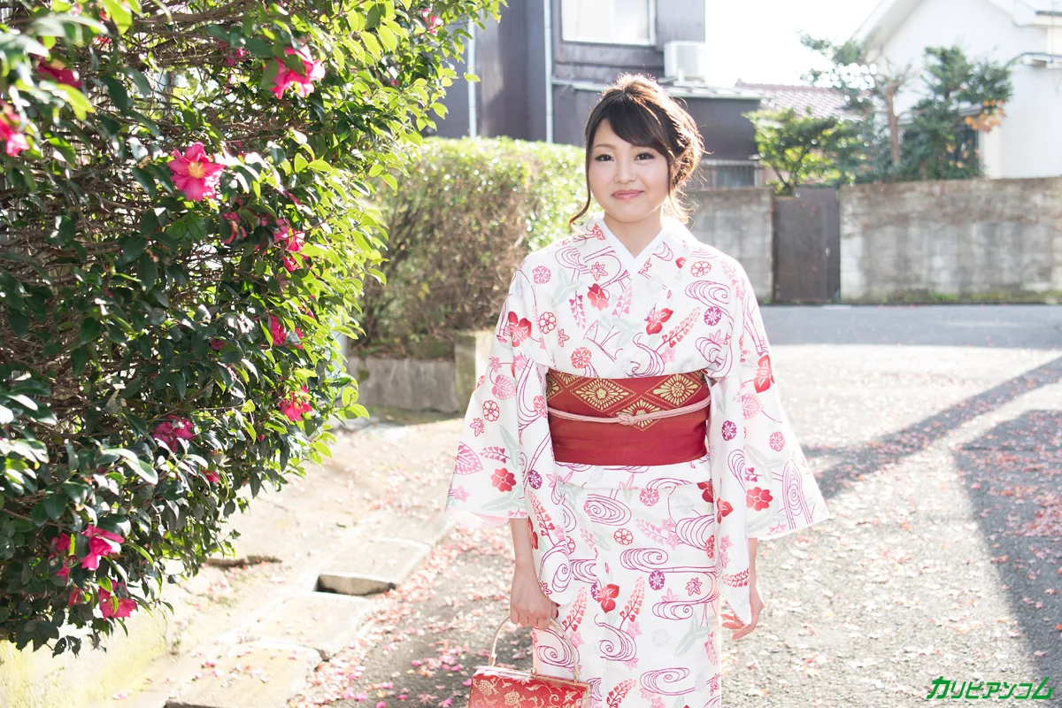 Monthly: Minami Asahina