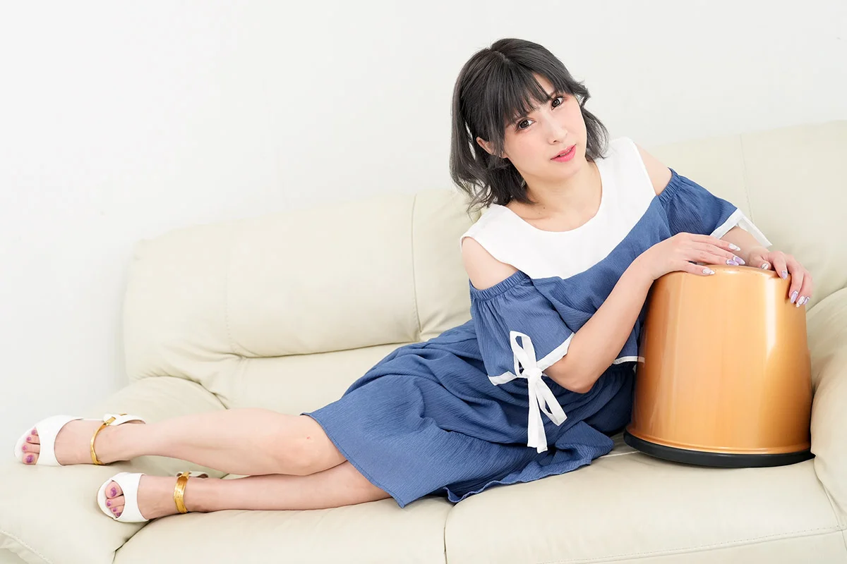 Busty Mature Beauty Honoka Orihara Brings Her Own Sex Chair for Slippery Soap Play
