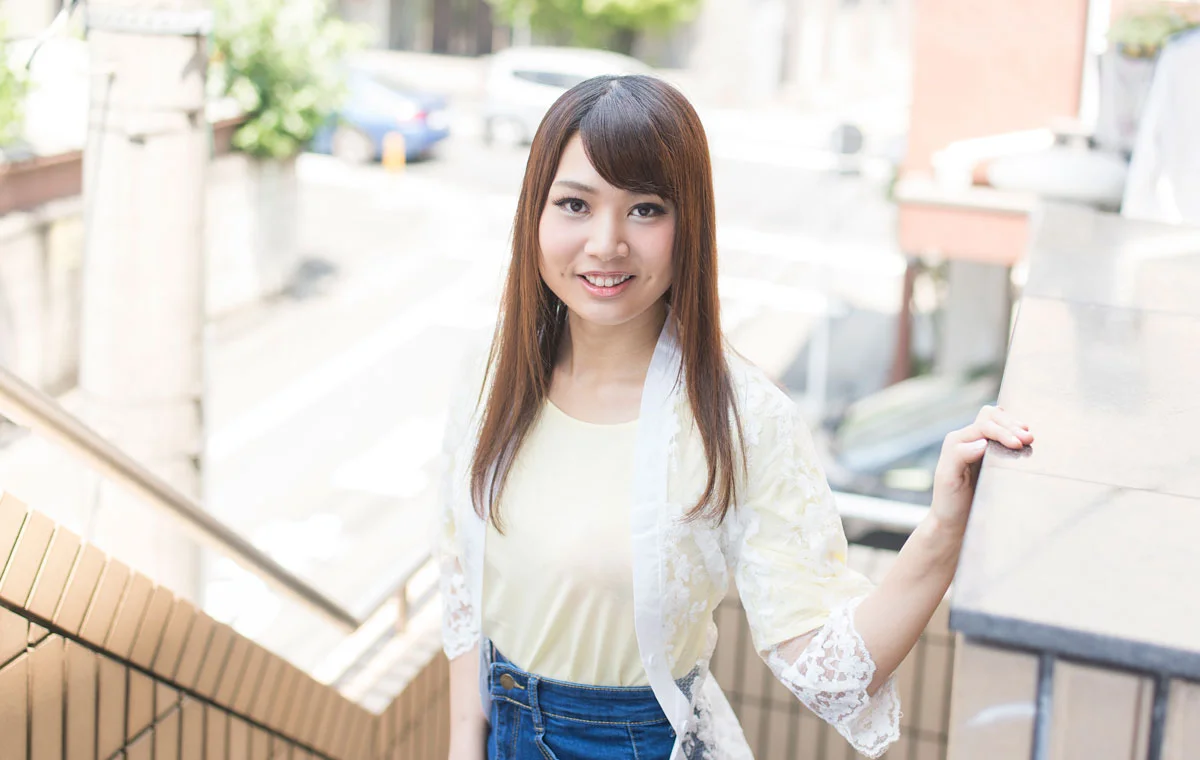 AV女優をあなたの自宅に宅配！6