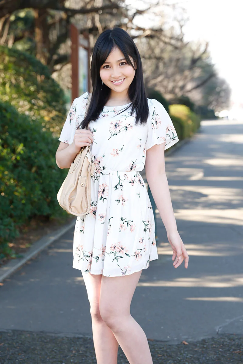接連內射：淫亂失控的成年美女，收錄未公開片段