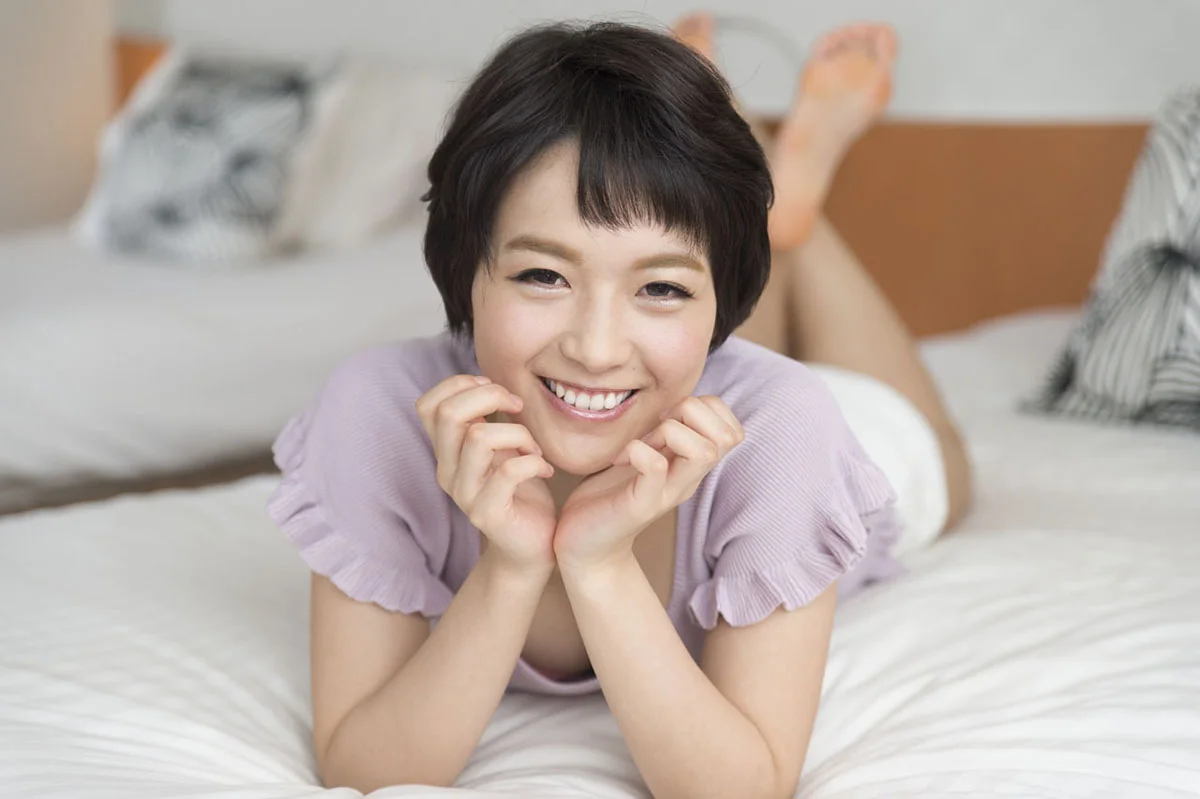 美少女系女優をダマしてヤッた！
