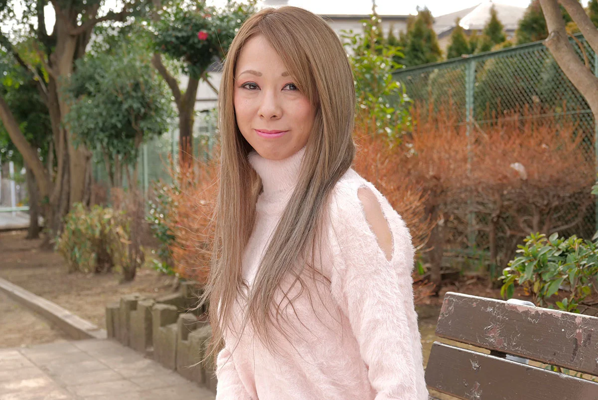 Lots of Sex with a Flashy, Stunning Mature Beauty ASUKA
