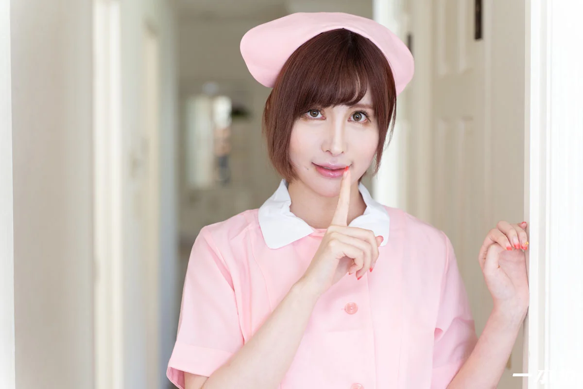 職場美女：口交技術一流的漂亮護理師