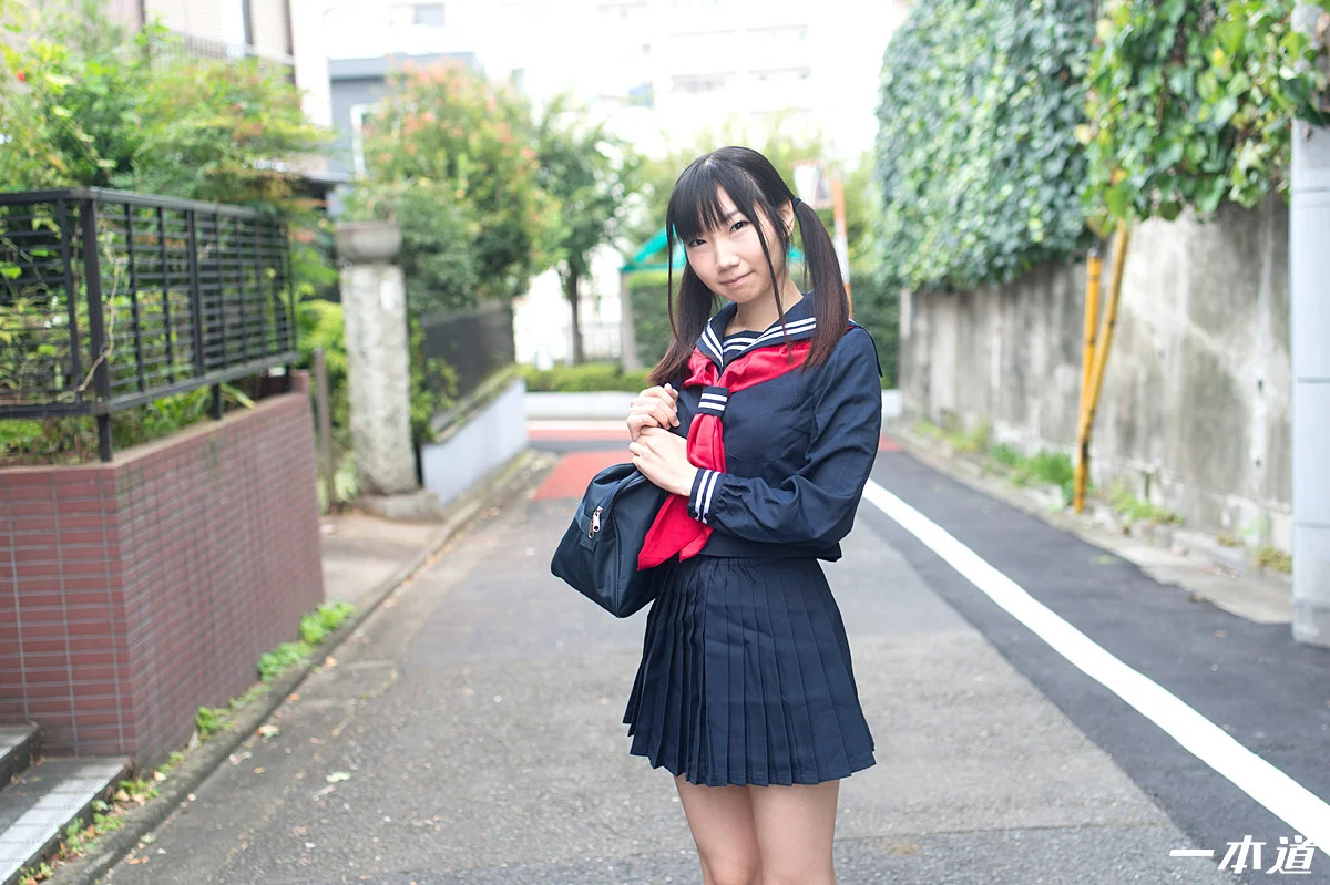 制服美女～今村加奈子が潮吹きイキまくり！～