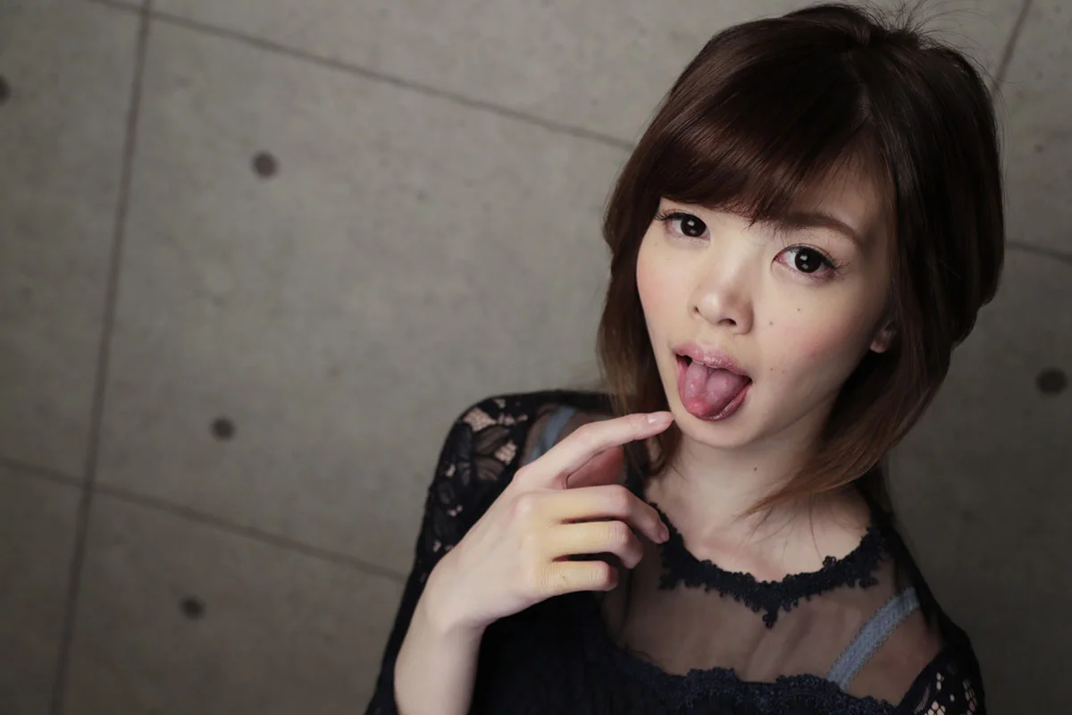 ねっとりベロチュー、みっちりセックス～美肌娘のオーガズム～