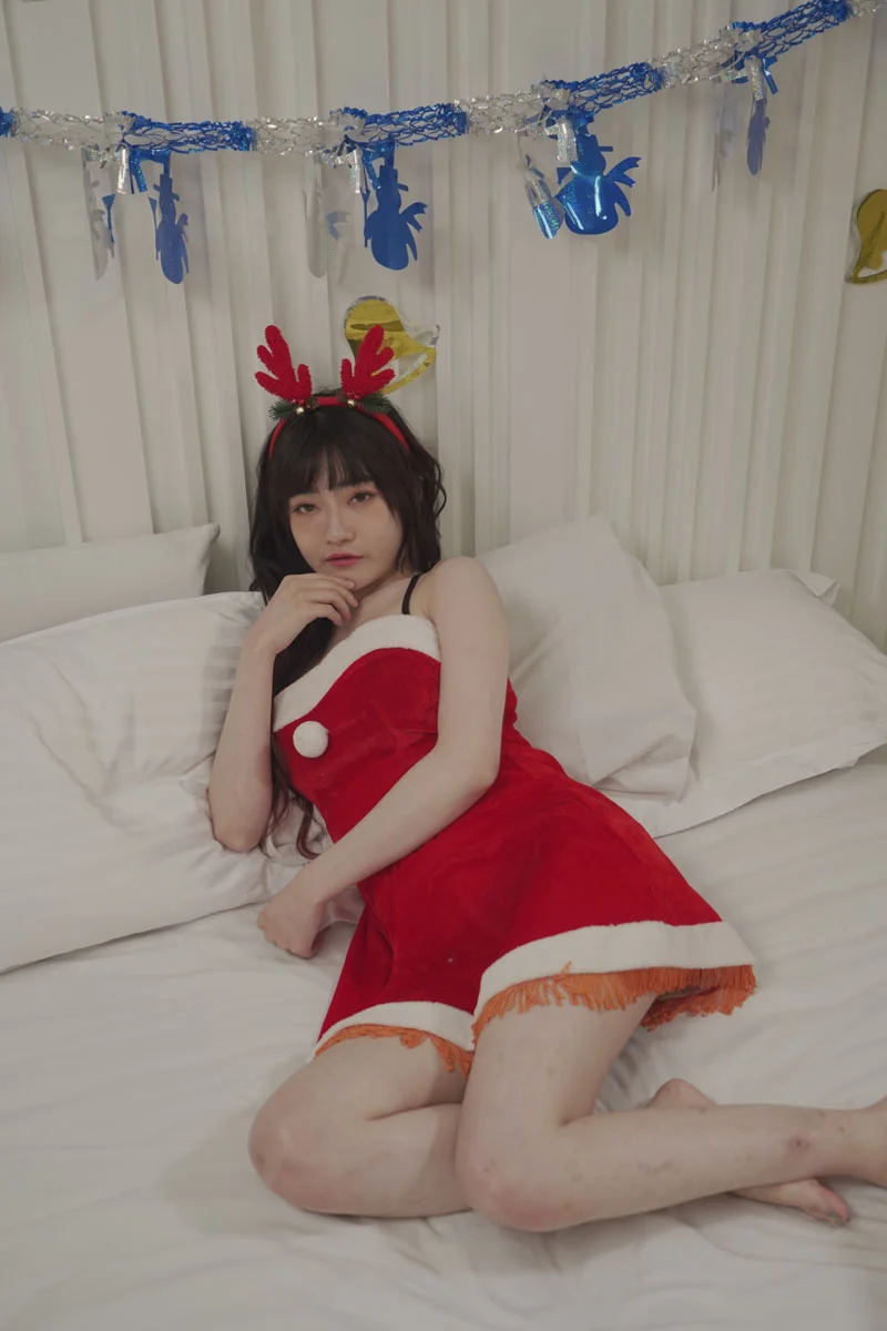 催眠物語−SEXYビッチ催眠させた友達とSEXする