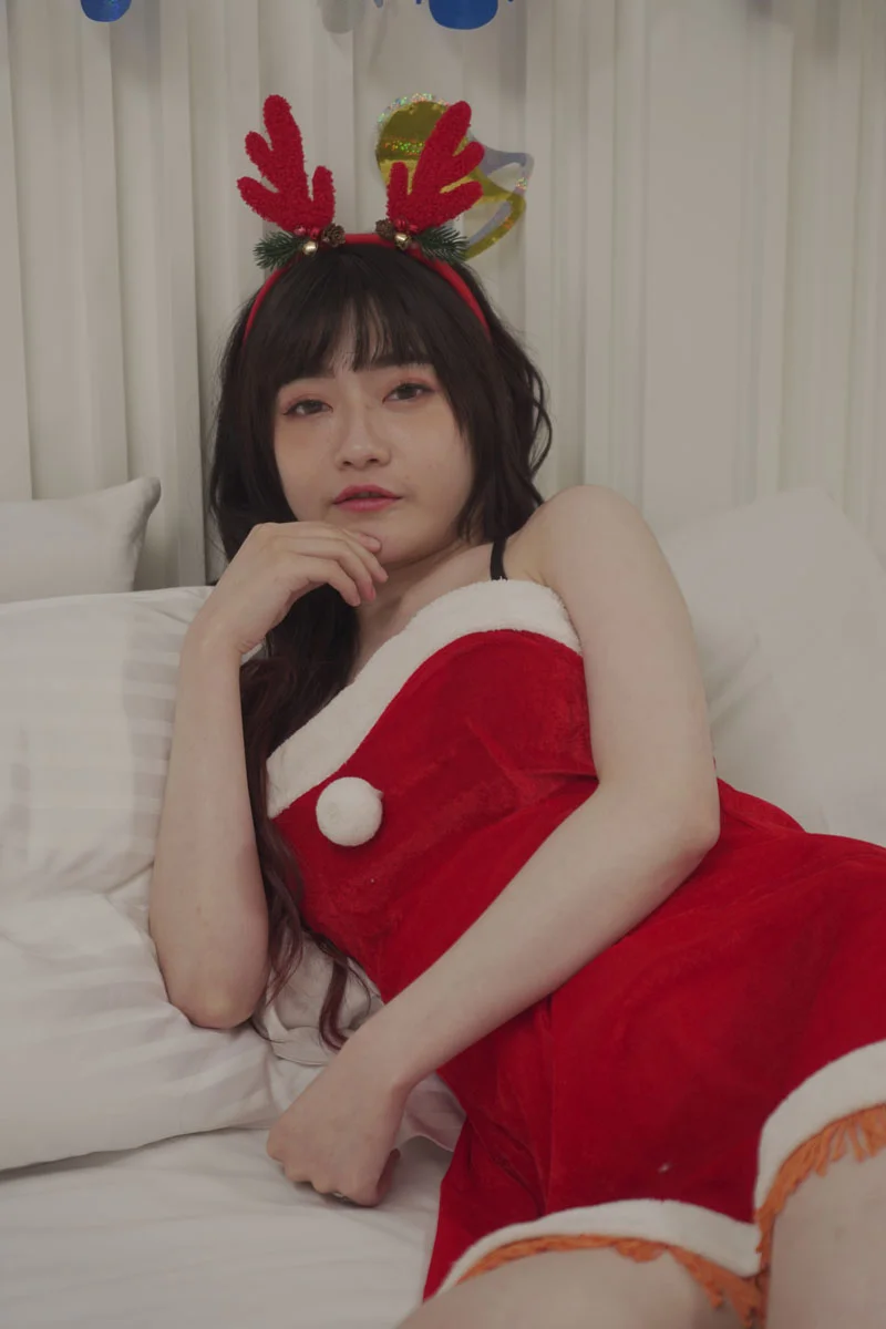 催眠物語−SEXYビッチ催眠させた友達とSEXする