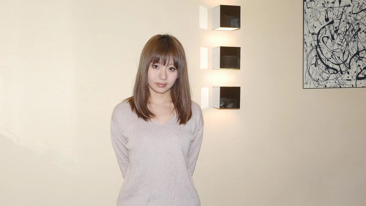 パイパン素人娘を制服コスでいただきます！