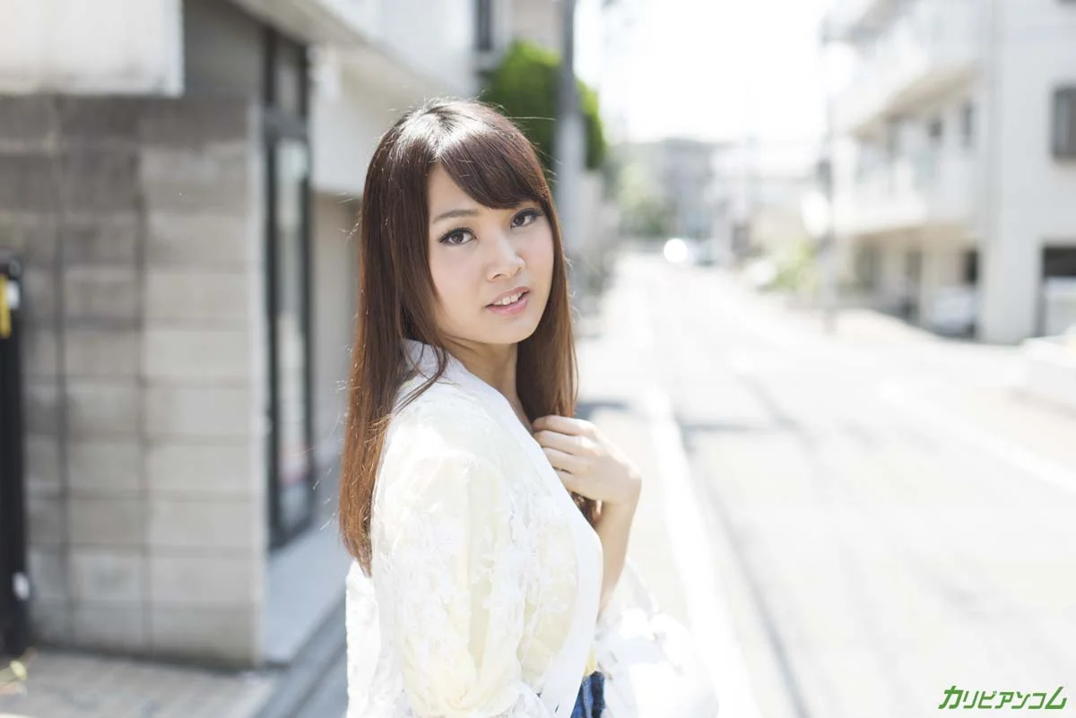 AV女優をあなたの自宅に宅配！6