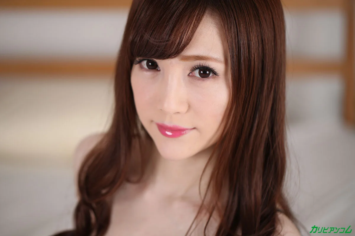 予約が取れない超人気風俗嬢と濃厚に絡み合う肉感セックス