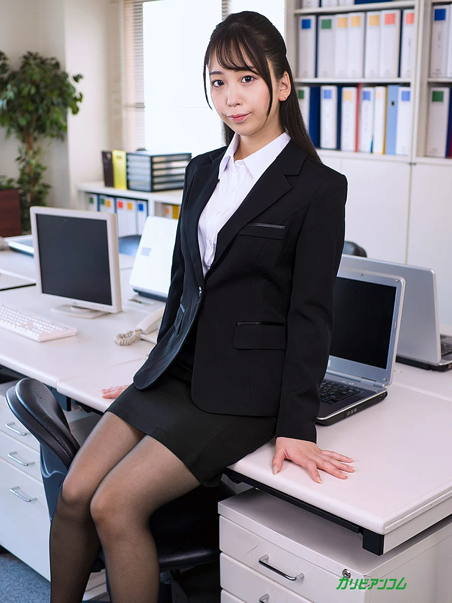 A New Employee’s Duties Vol. 33