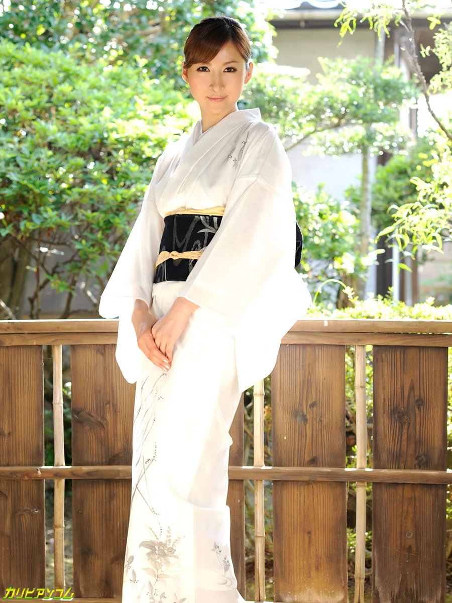 美人女将は元AV女優