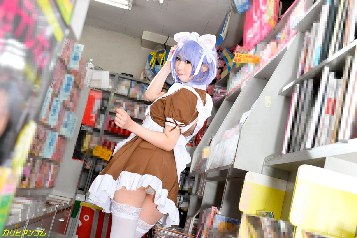 Fan Gets Naughty with Anime Cosplayer Oguri Miku