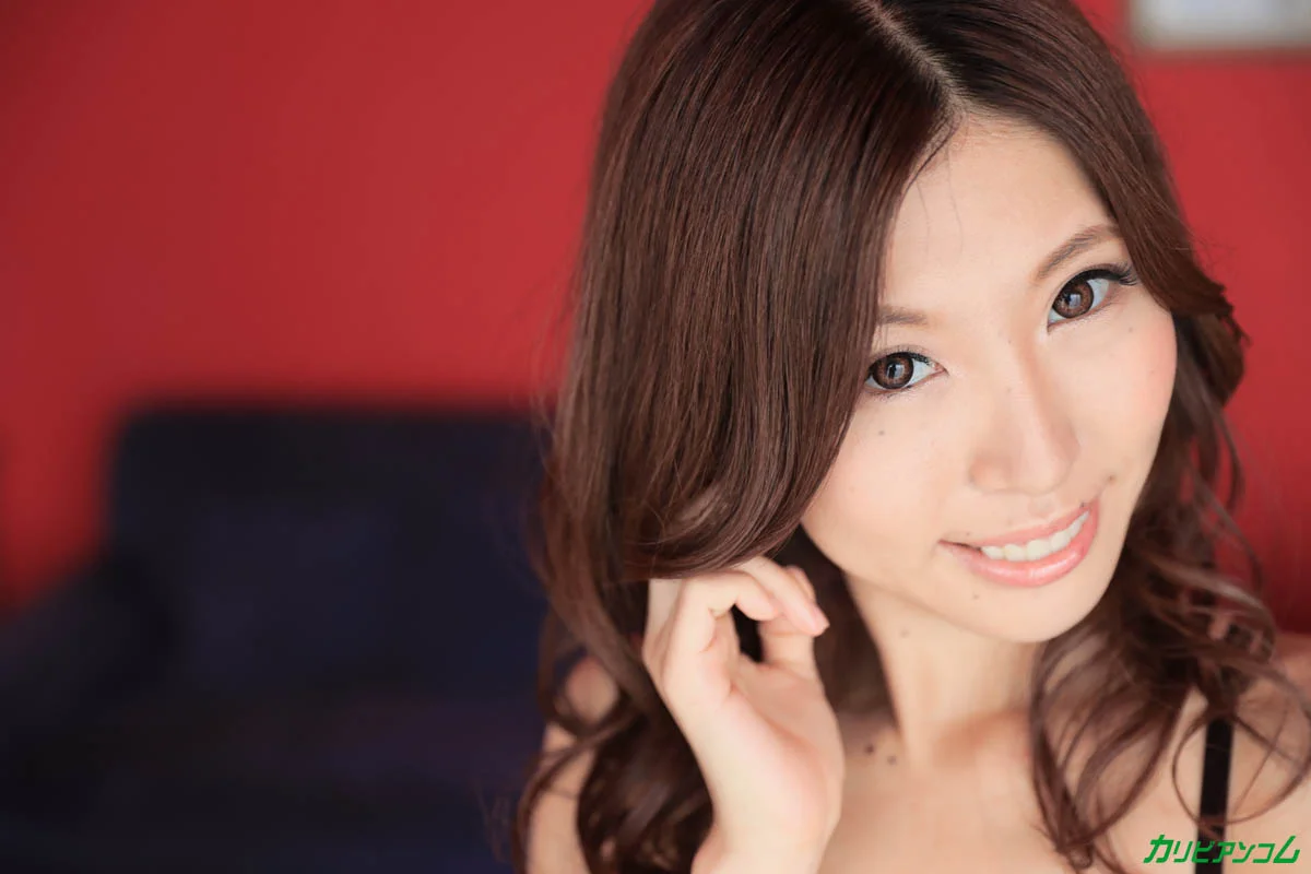 そんなに近くで見られたら、私、濡れます