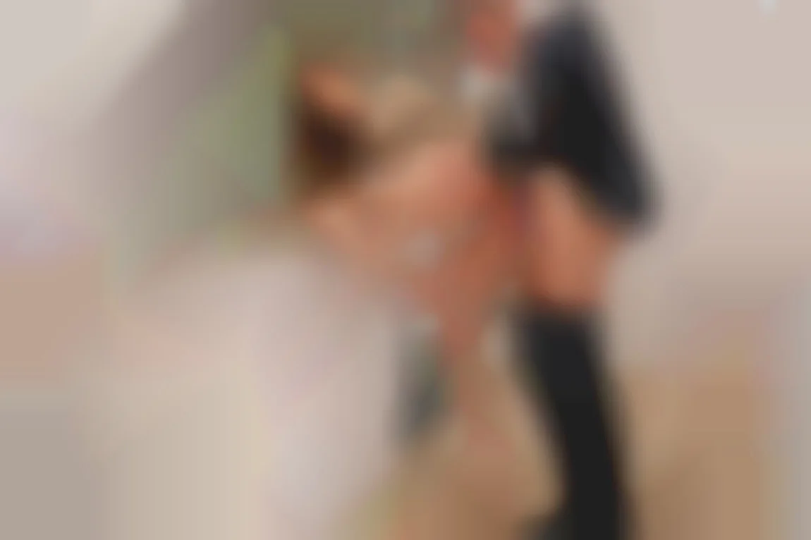 エレベーターの中で