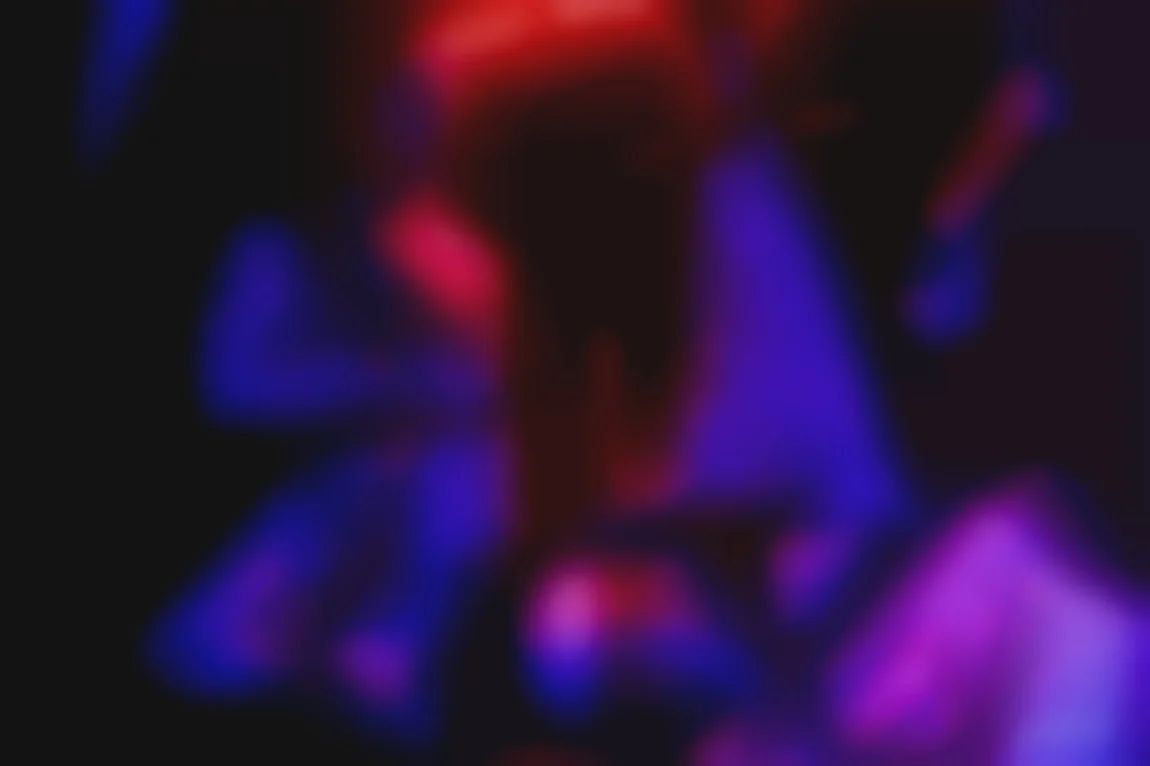 Les yeux bandés
