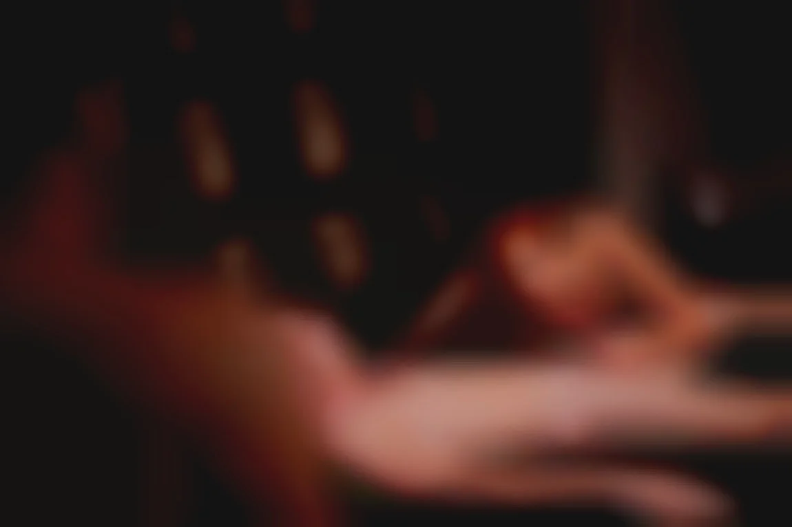 与 Clémence Audiard 的 BDSM 之夜