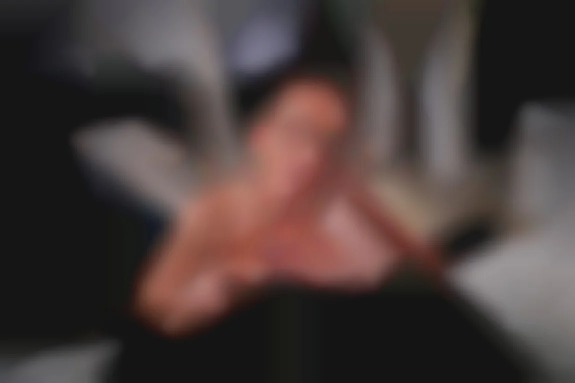 诱惑与背叛之间