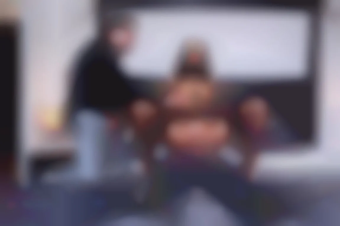 妻を喜ばせるための見知らぬ男……