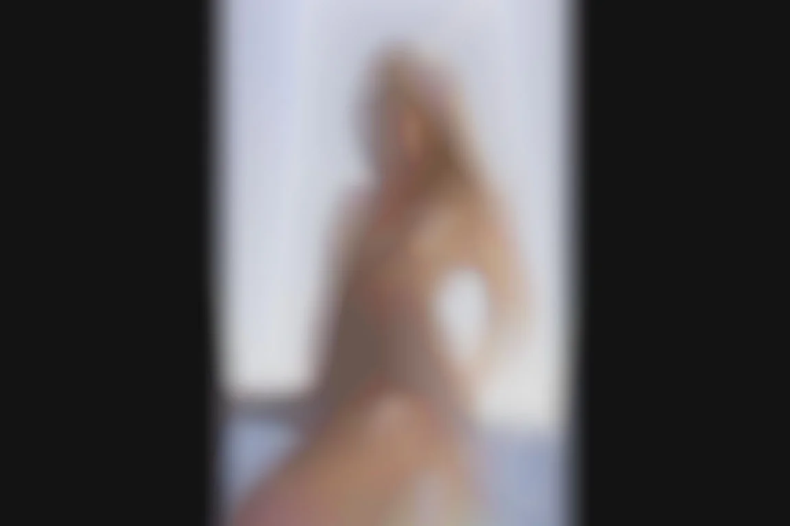 Une Croisiere hard avec sodo profonde pour un marin bien monté et une blonde chic et vicieuse