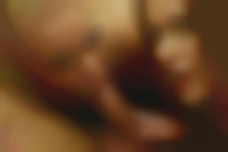 2 blondes sodomisées dans un jet privé