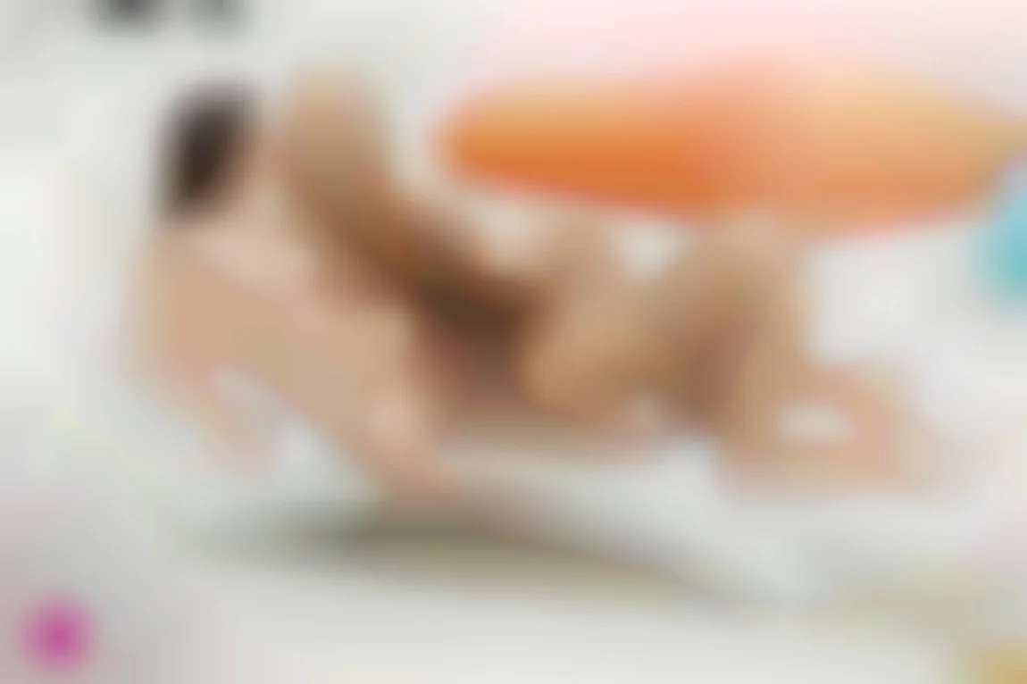 湿身美女