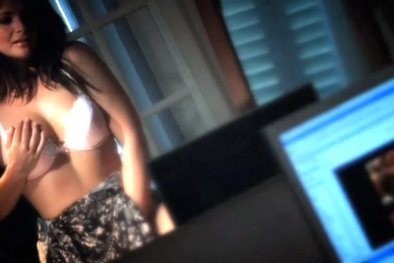 voyeurisme et cybersexe pour un couple libertin et une mateuse perverse