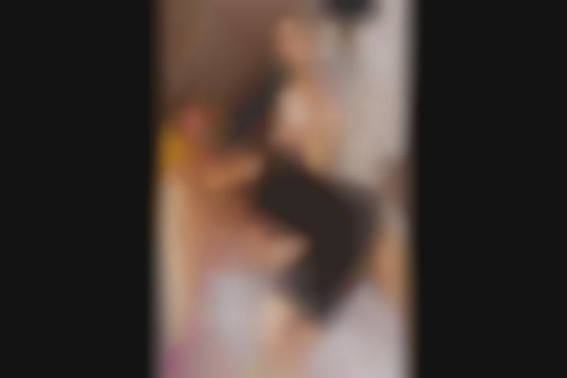 女王様に服従する夫婦