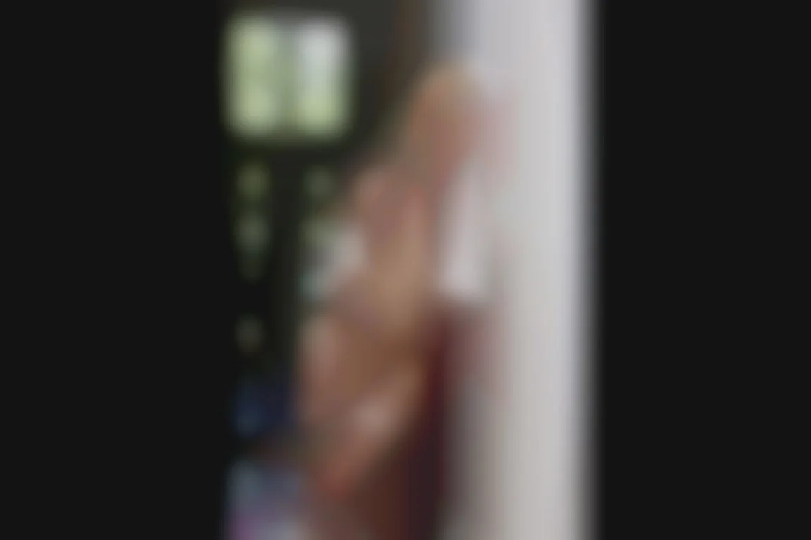 寮で4人の超エッチな成人女子学生とハードセックス