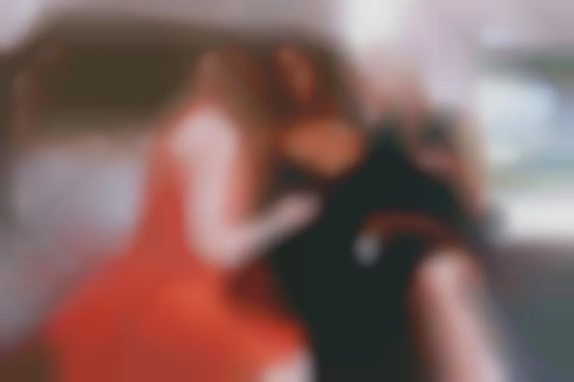 女性之間的初次悸動