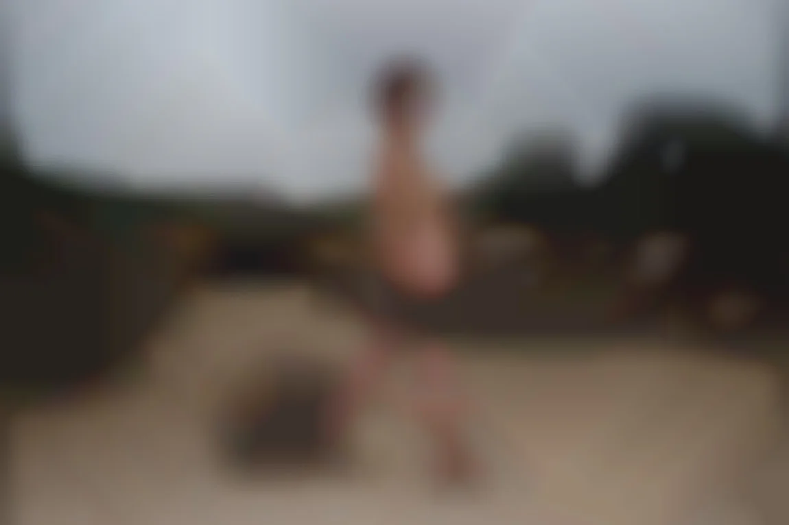 阳光下的激烈三人性爱