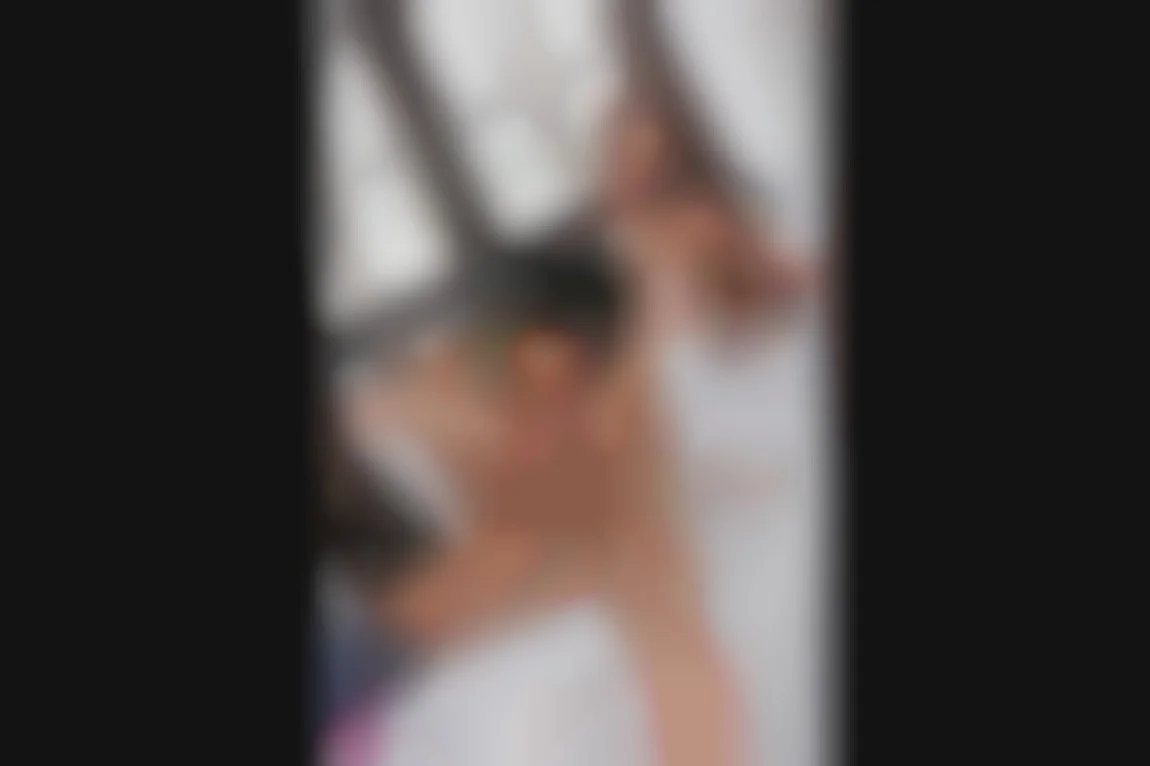 LéaとApolonia、ハードなセックスシーン