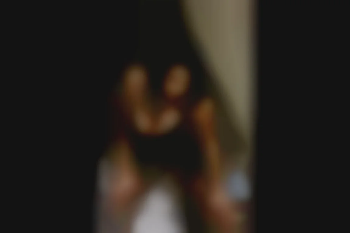 Un trio lesbien pervers avec Strappon geant et double penetration à fond pour Natalli Diangelo
