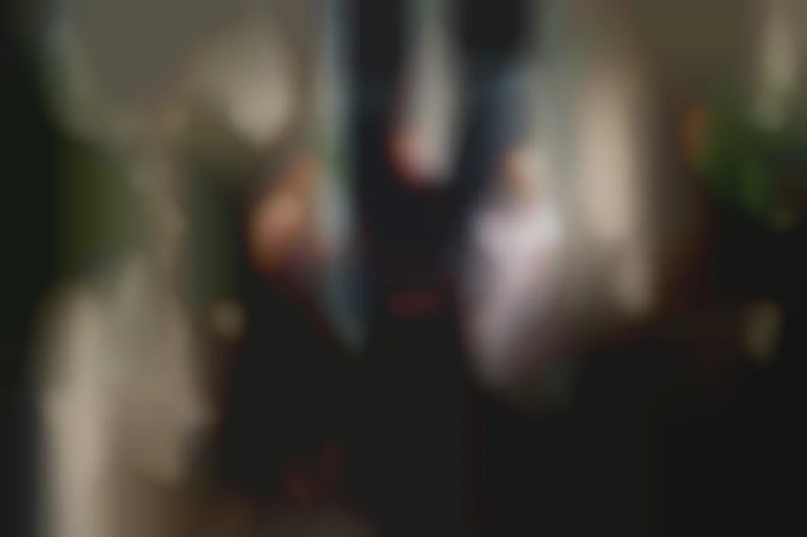 Trio hard et massage anal en profondeur pour une gouvernante perverse