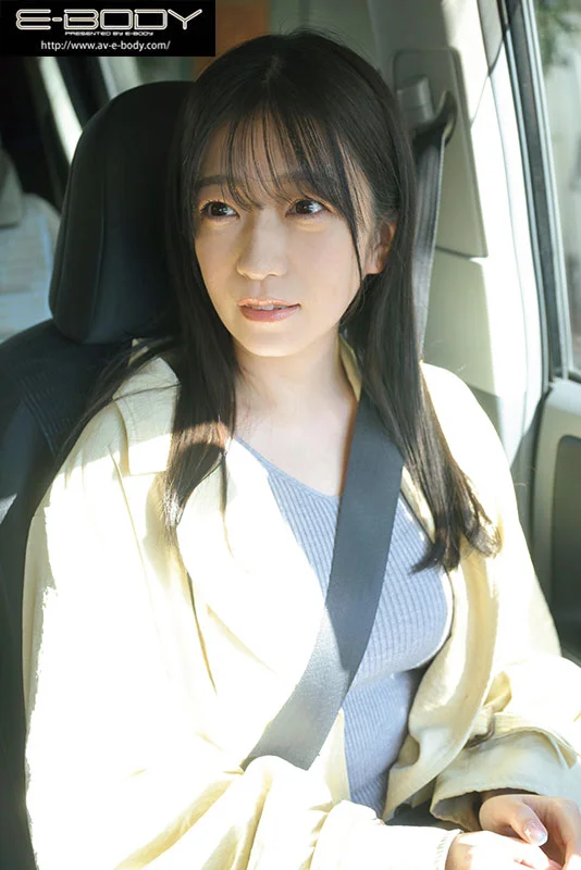 清楚系巨乳だけ集めました― 凛とした顔とアンバランスなカラダのギャップが最高にシコい デカ乳ピュア女子が性に乱れる全80本番7時間ベスト