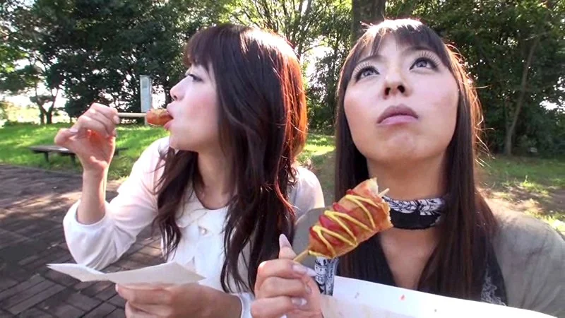Outdoor Mixed-Gender Hot Spring Village: Maki Hojo & Ryoko Murakami