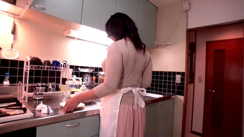 Son-in-Law Targets His Mother-in-Law's Obscenely Huge Breasts — Sayuri Mikami