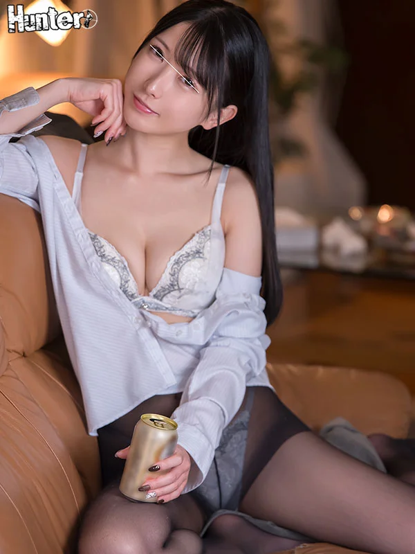 My Ultra-Sloppy Sister Is Serious at Work but Cums Explosively on Her Adult Brother's Virgin Cock—and Takes His First Time Herself