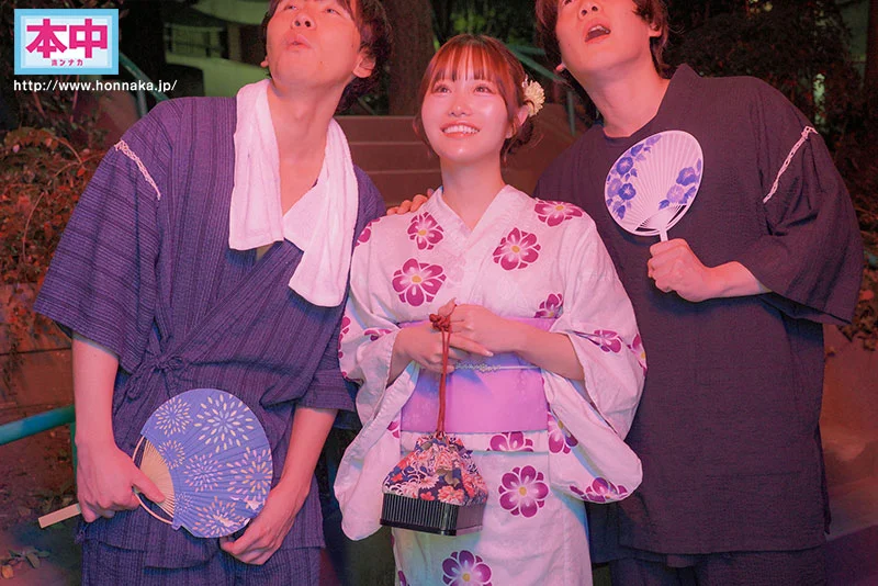 花火大会の夜、狂わせた突然の大雨　幼馴染のクラスメイトと駆け込んだラブホ相部屋雨宿り中出し